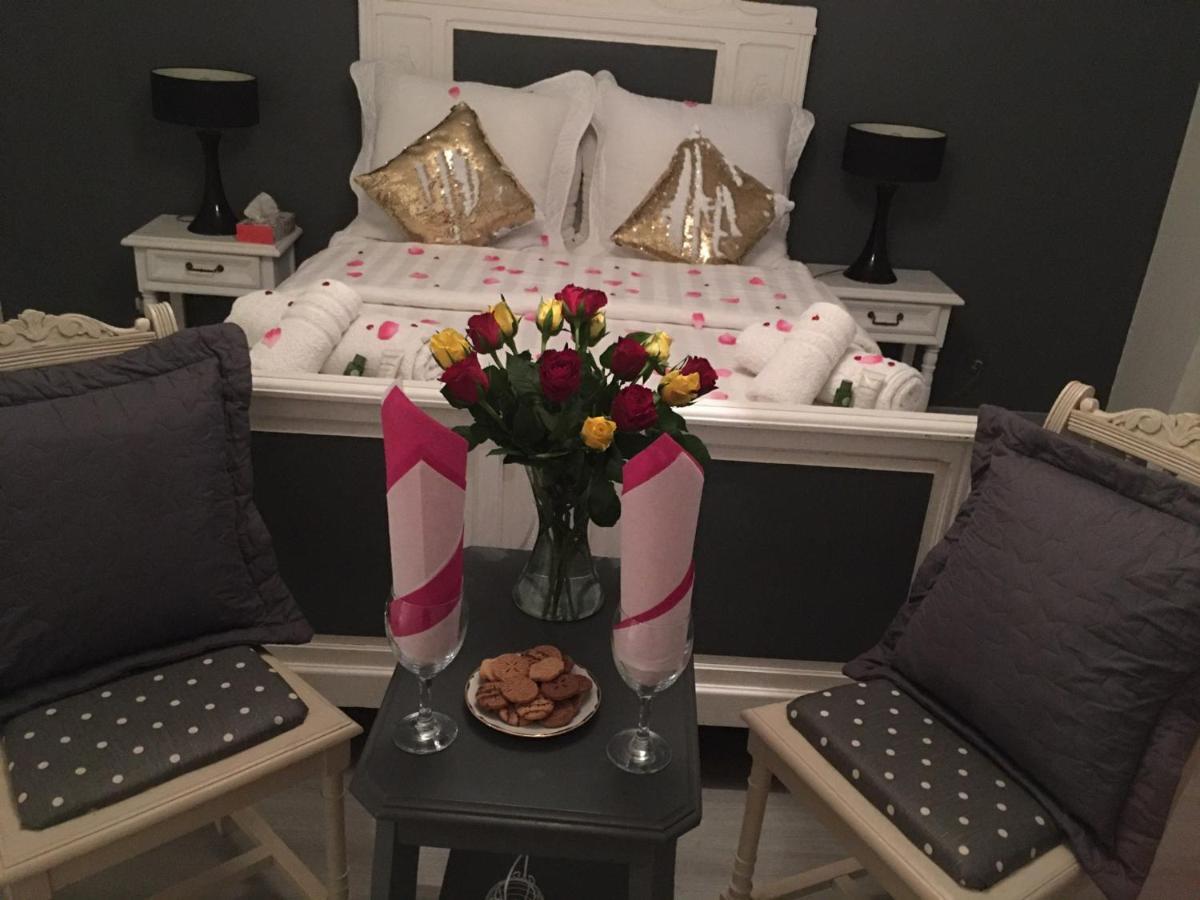 Bienvenue Chez Zina Hotel Vesoul Esterno foto