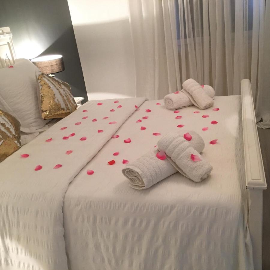 Bienvenue Chez Zina Hotel Vesoul Esterno foto